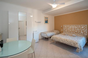 Triple room a few steps from Tiber